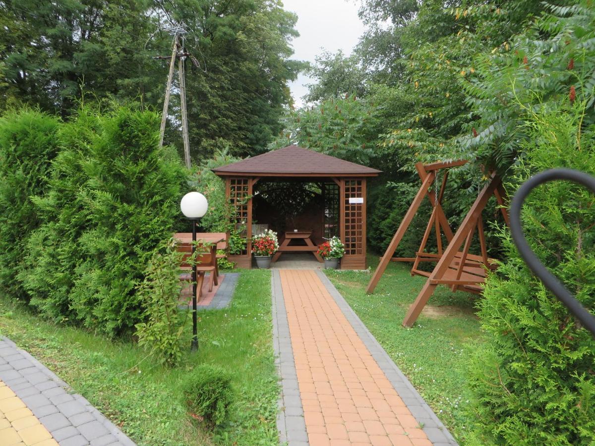 Zielony Zakatek Domki I Pokoje 661-038-537 Polańczyk Exterior foto
